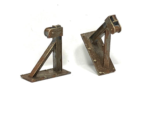 HO Scale- Hoists