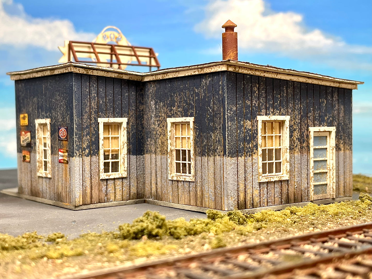 HO Scale SOS Boat Repairs