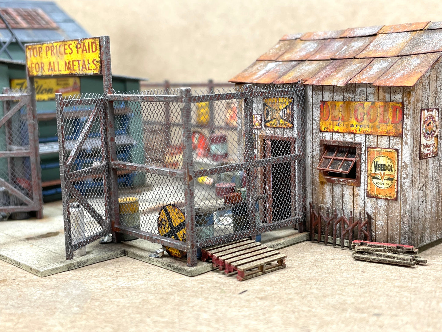 HO Scale Limited Edition- Scrap A Metal