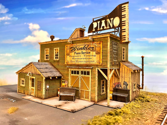 HO Scale- Winkler Piano