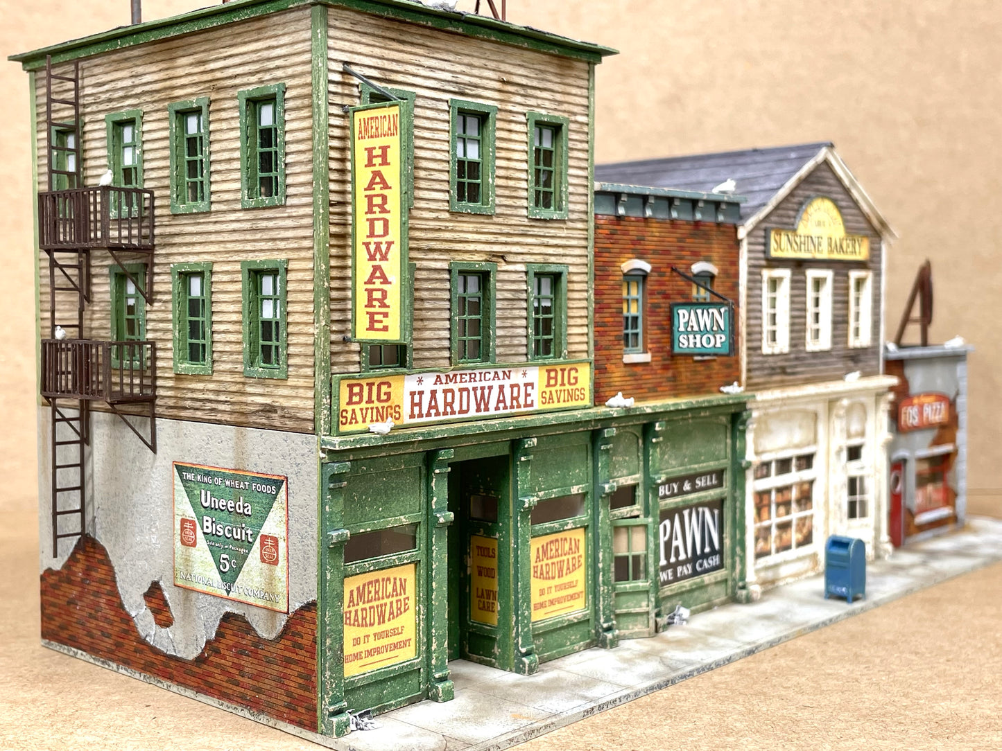 HO Scale: Year 2 Anniversary Kit- 8th Street