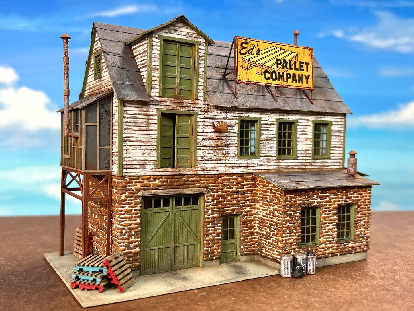 HO Scale Ed's Pallet Company