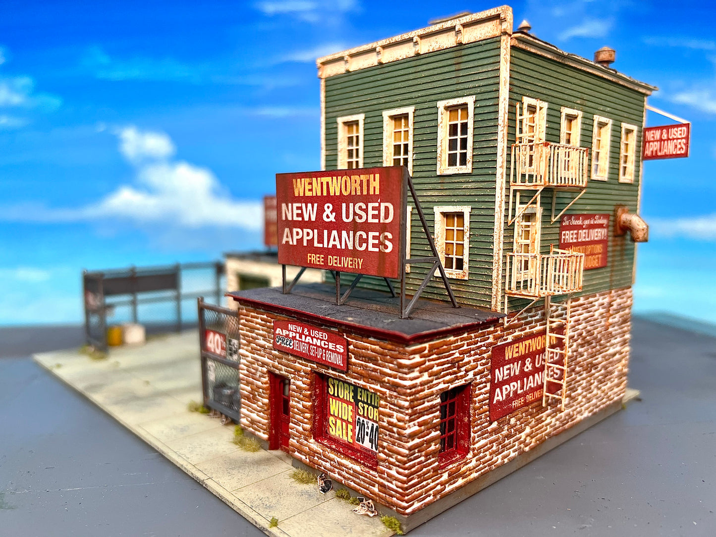 HO Scale Wentworth New & Used Appliance Store