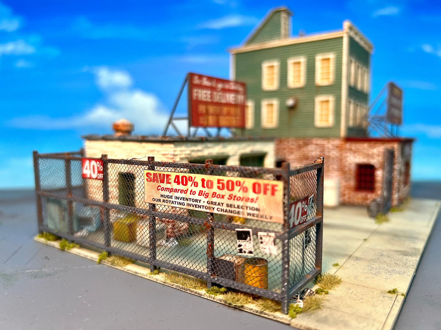 HO Scale Wentworth New & Used Appliance Store