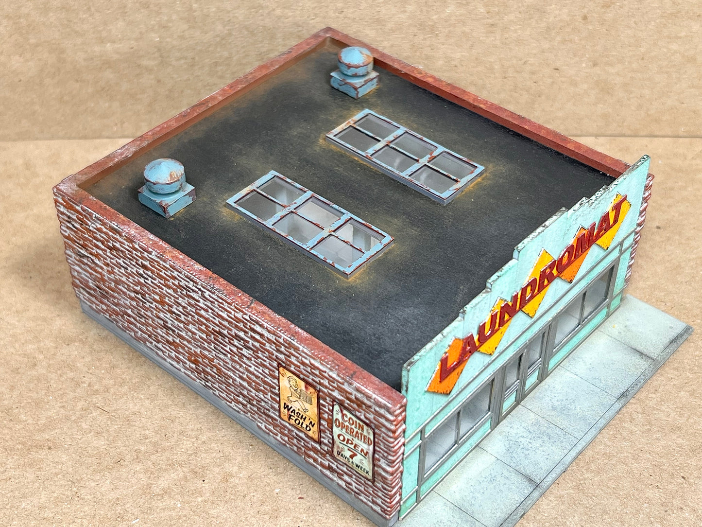 HO Scale Laundromat
