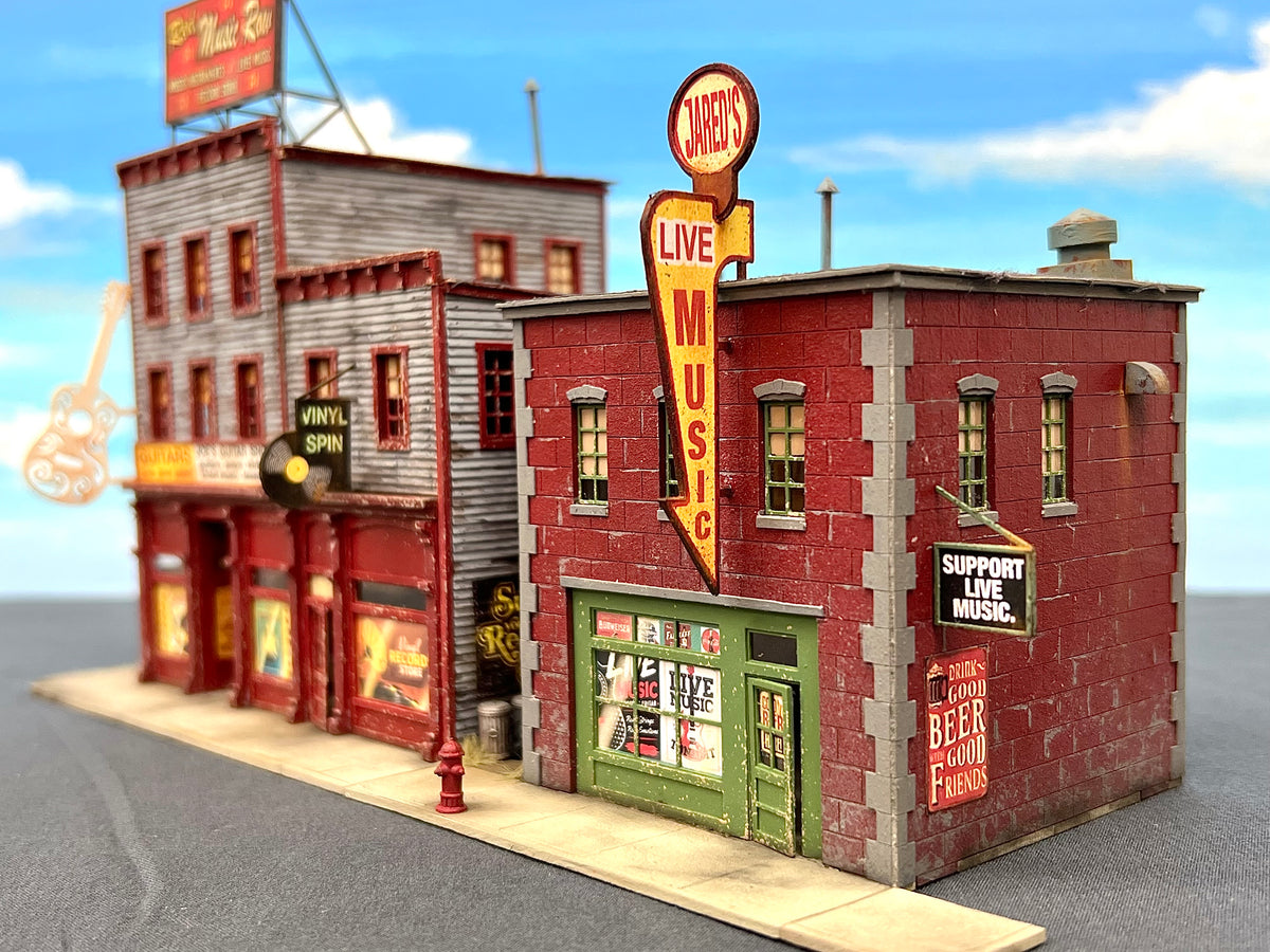 HO Scale: Year 4 Anniversary Kit- Red Music Row
