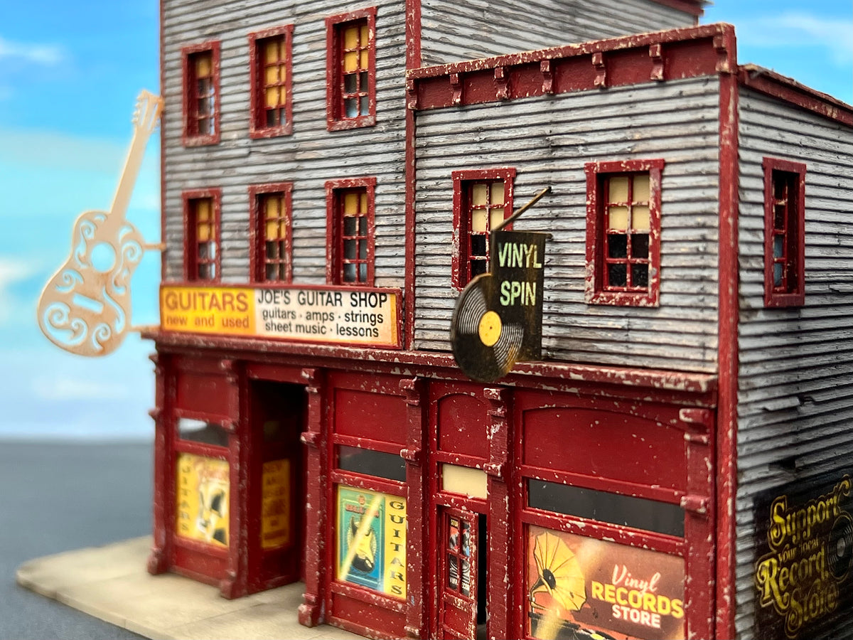 HO Scale: Year 4 Anniversary Kit- Red Music Row
