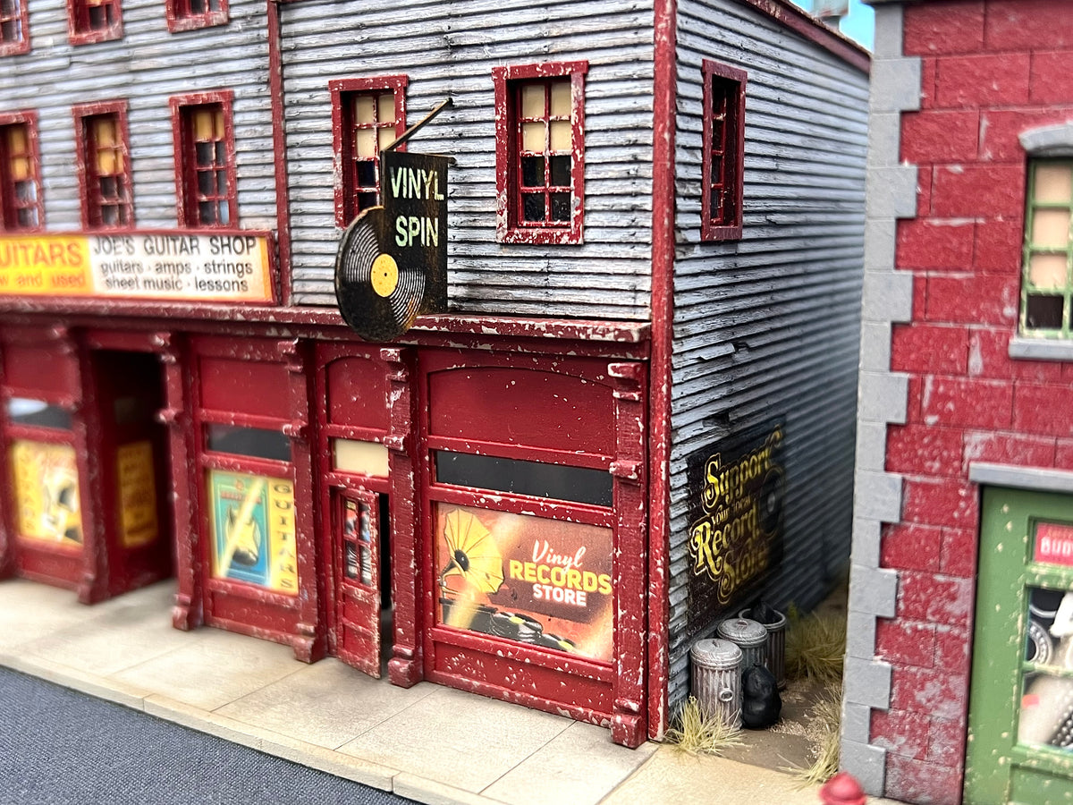 HO Scale: Year 4 Anniversary Kit- Red Music Row